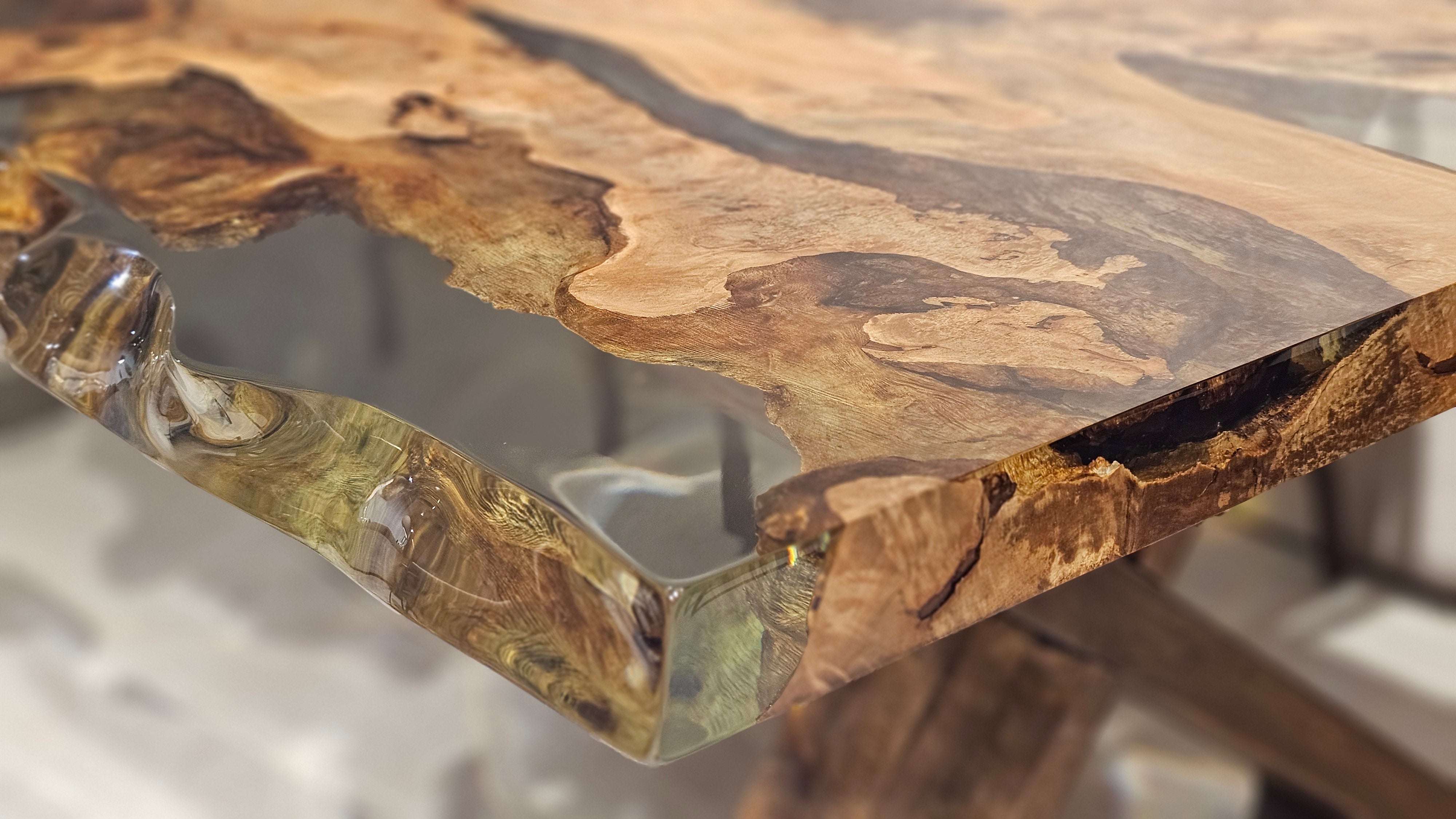 WAOD DINING TABLE