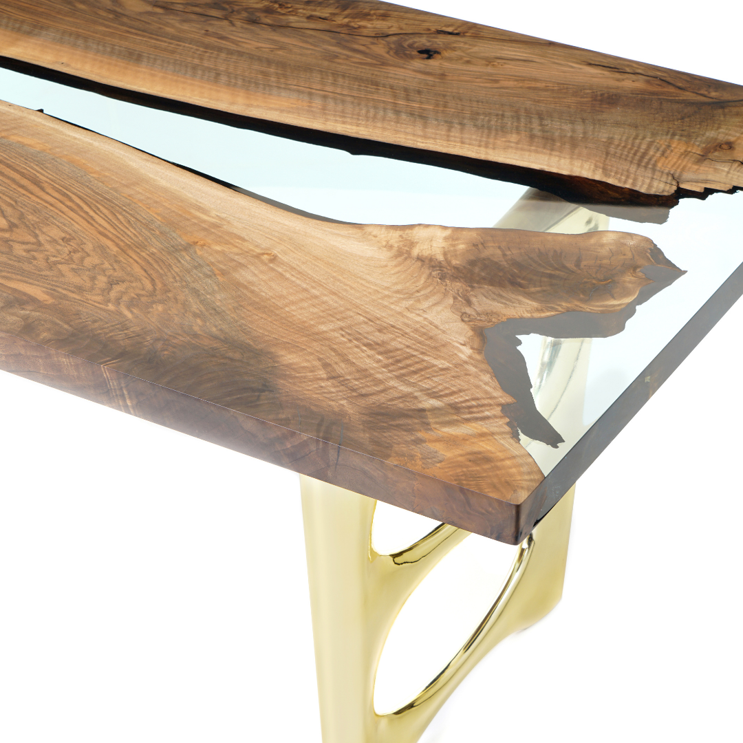 HENGO DINING TABLE