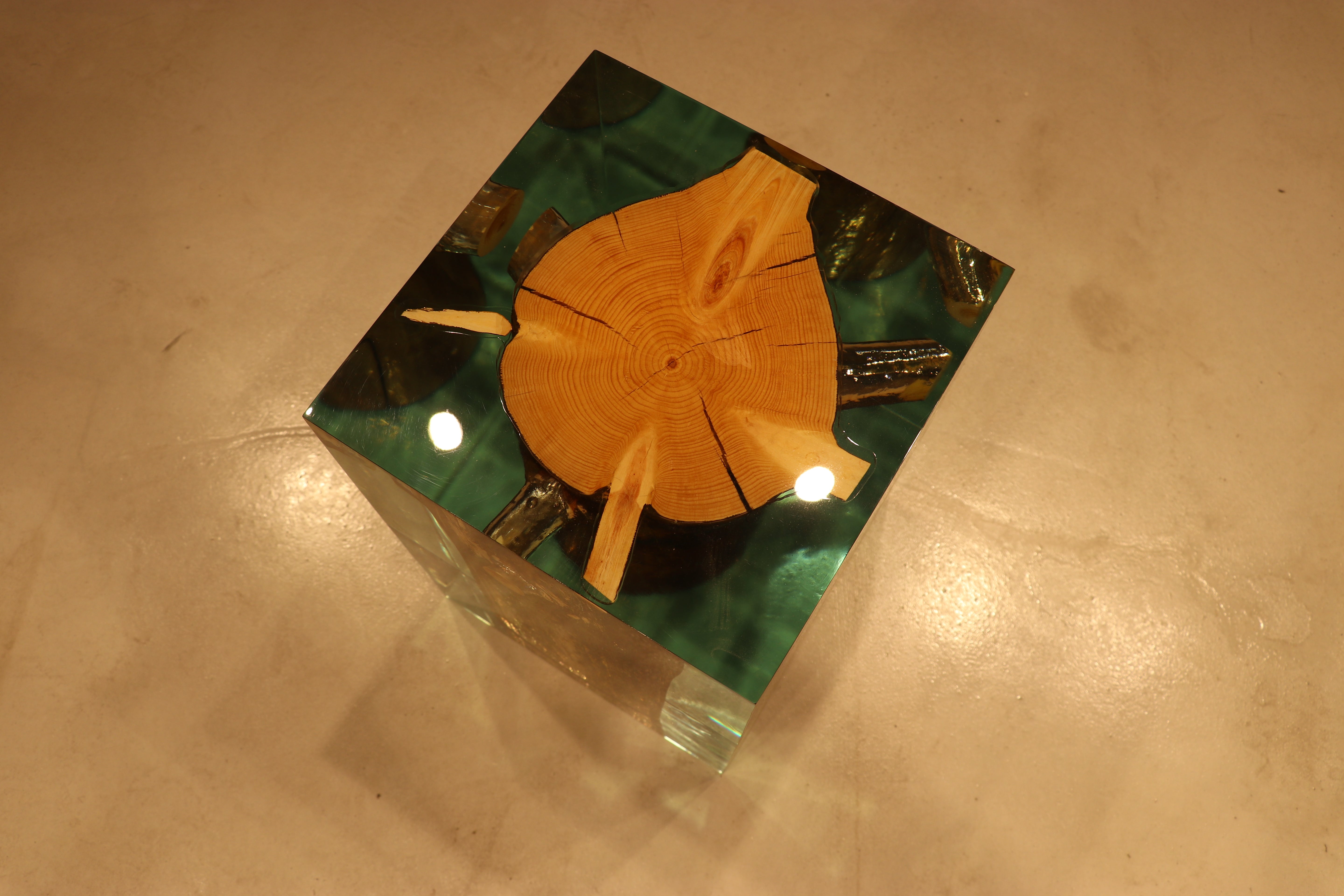 KIBU CUBE END TABLE