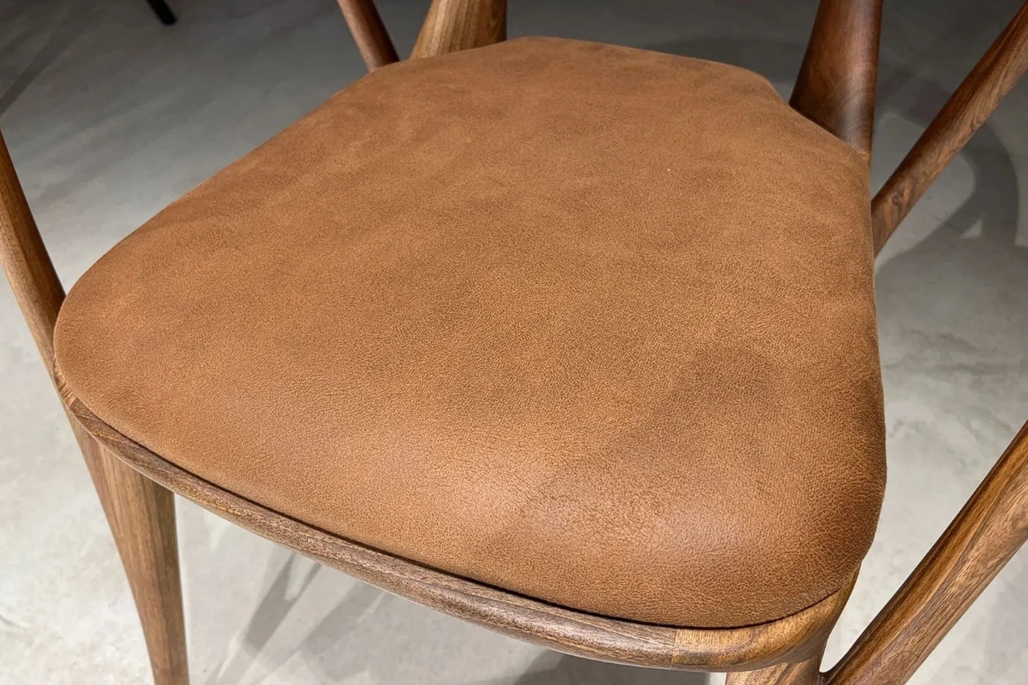 NUK DINING CHAIR