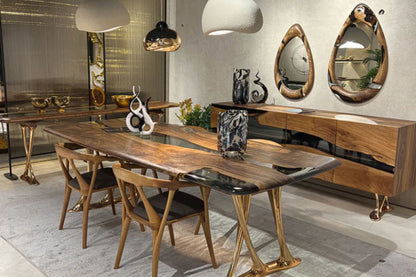 MEDMA DINING TABLE