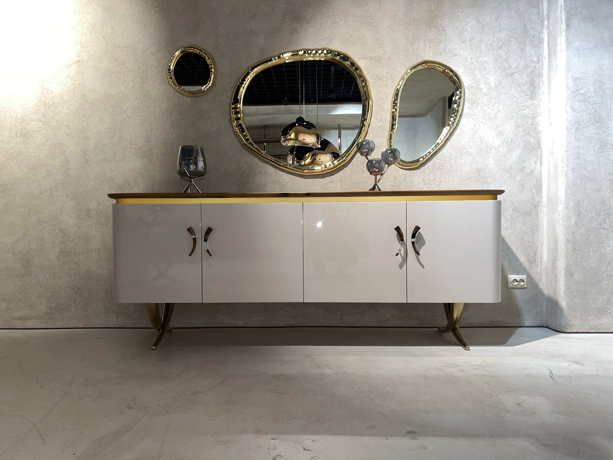 AVORIO CREDENZA