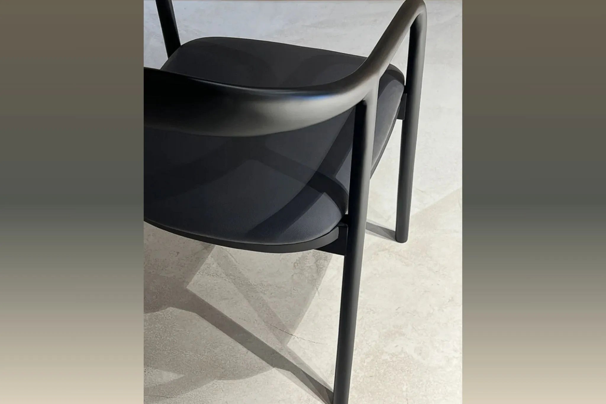 BLOR DINING CHAIR