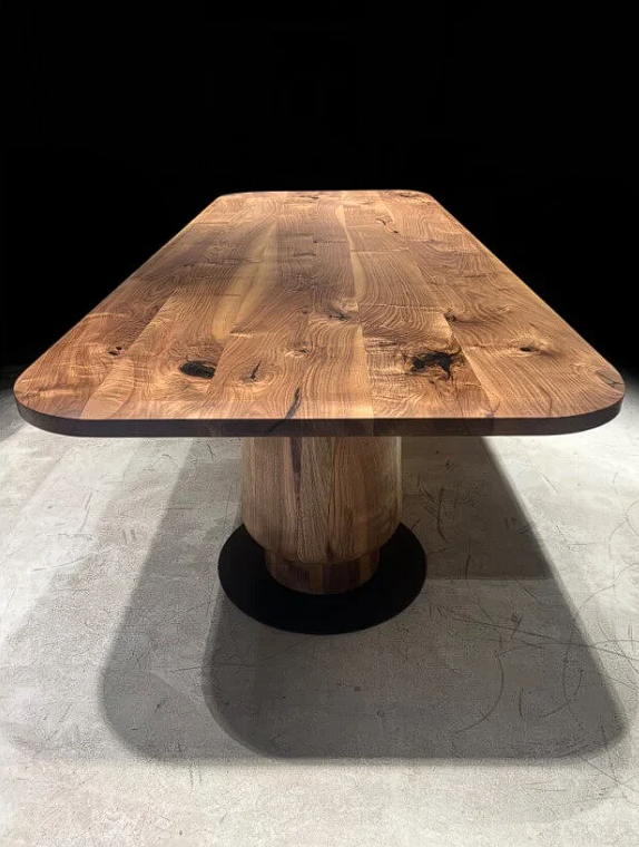 MACIF DINING TABLE