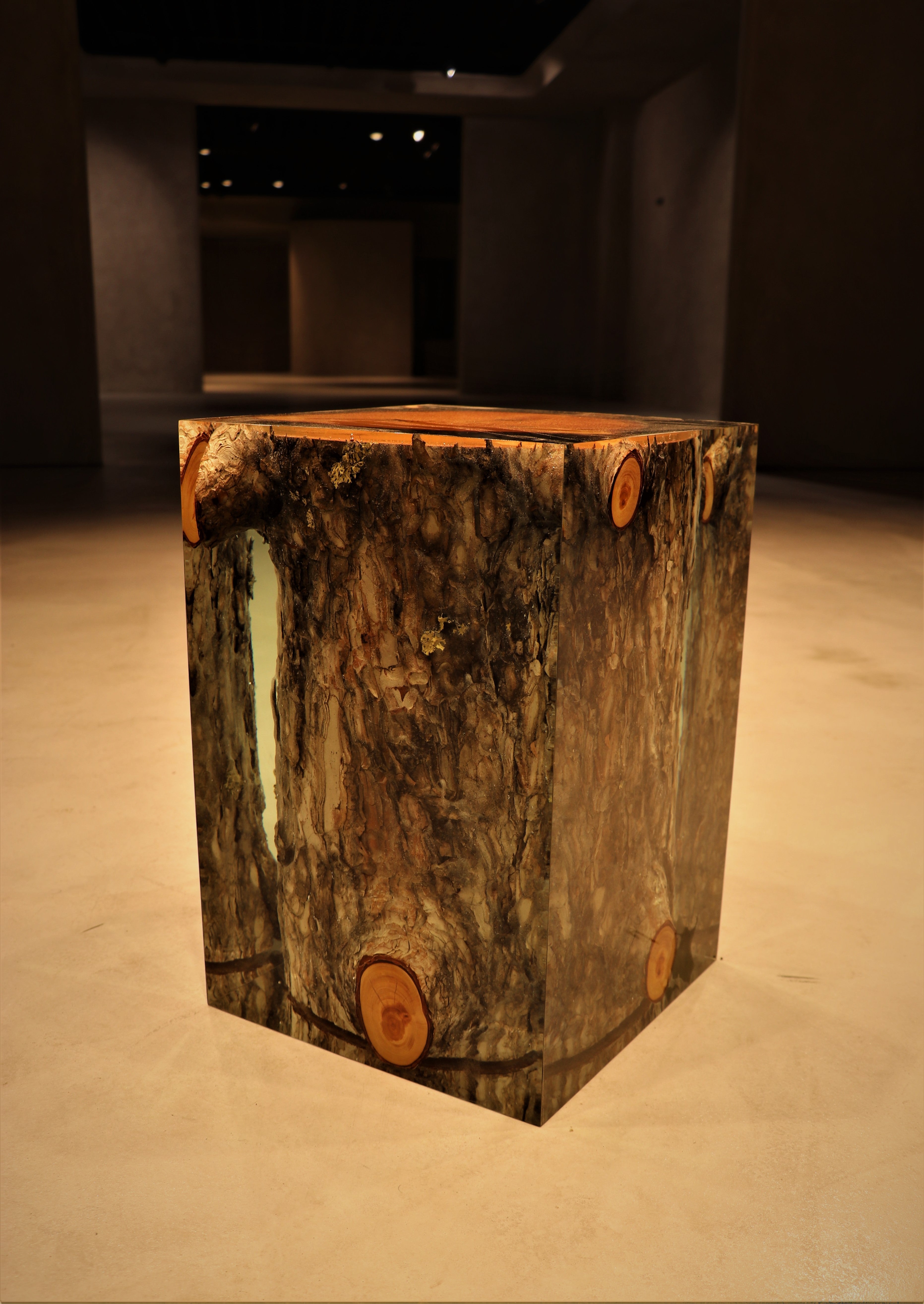 NERI CUBE END TABLE